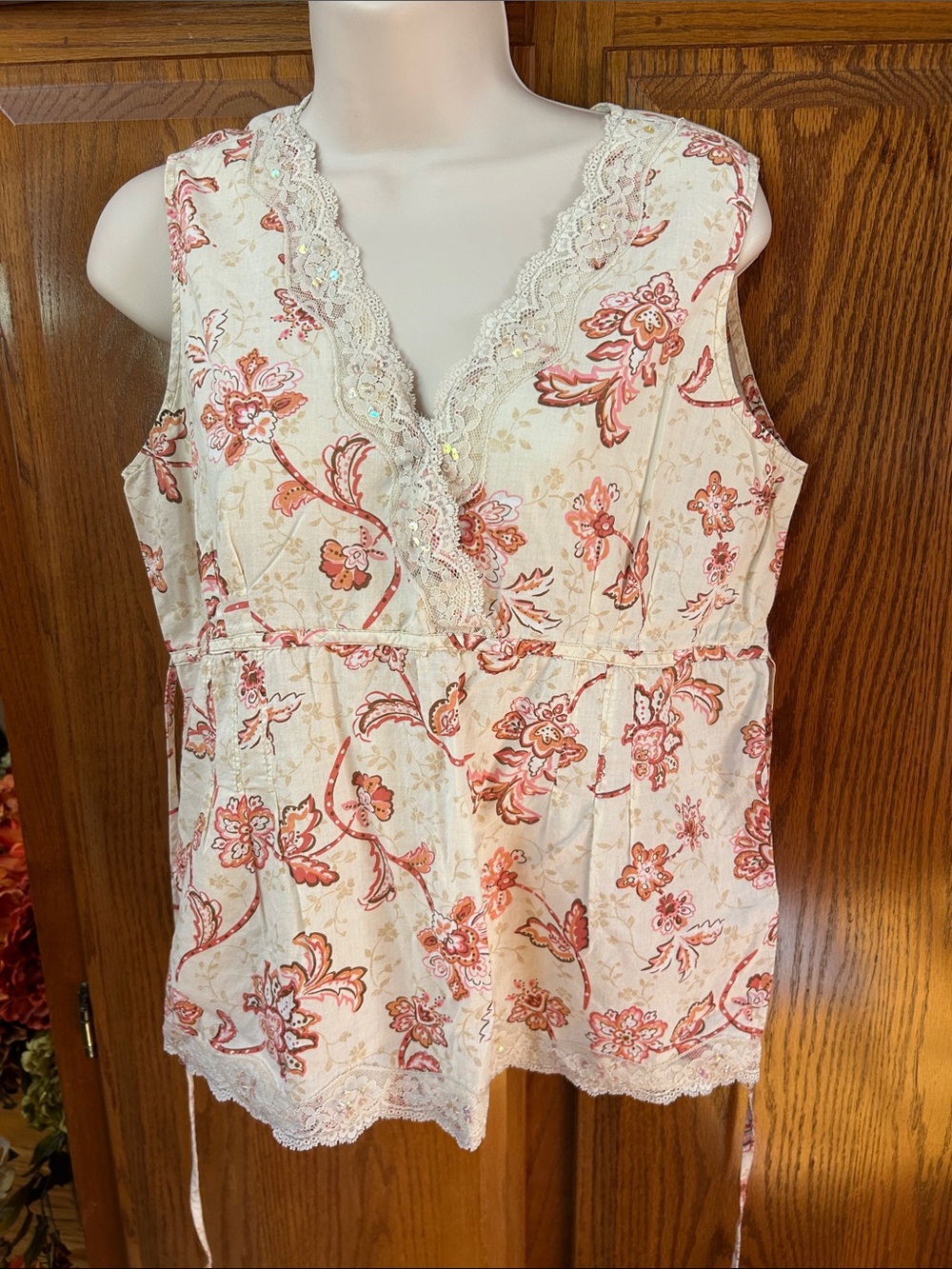 Cato Floral Lace-Trim Camisole - White & Coral